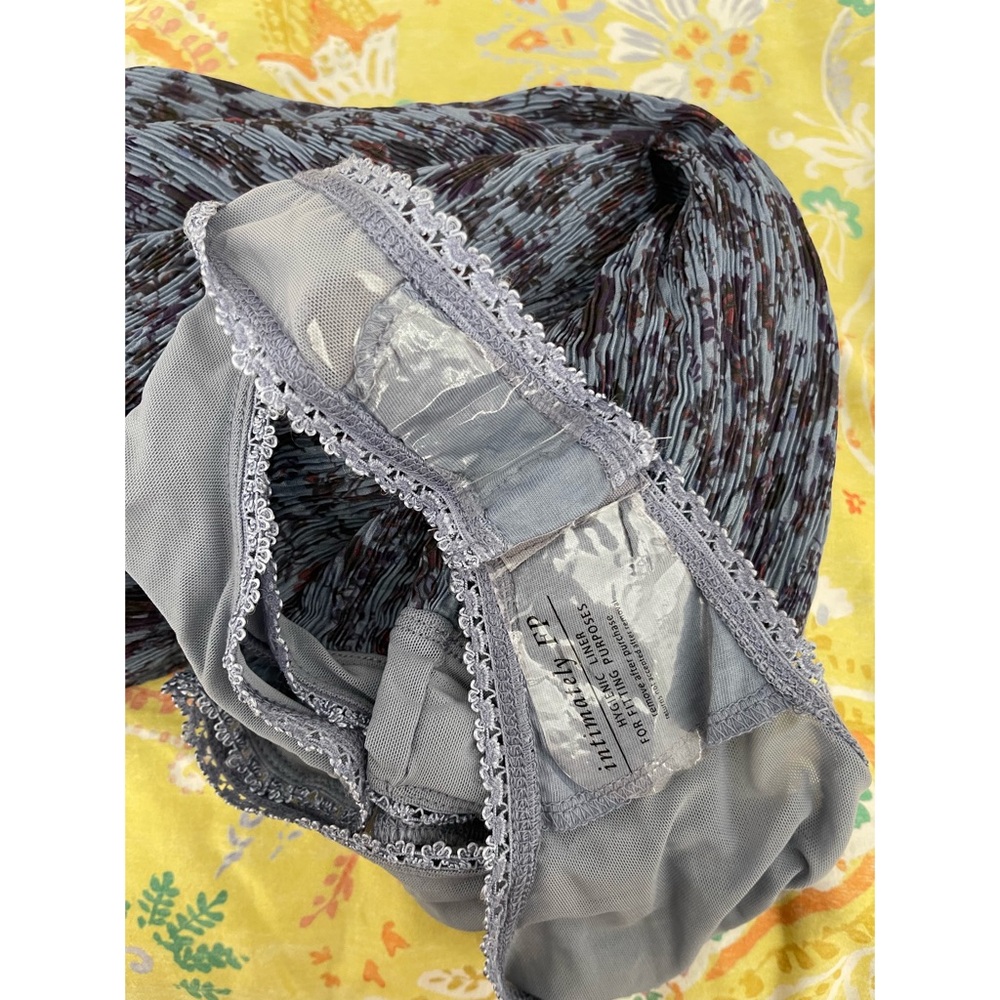 Free People Pretty Petal Off-Shoulder Blue Patterned Bodysuit NWT SZ M - Picture 5 of 15